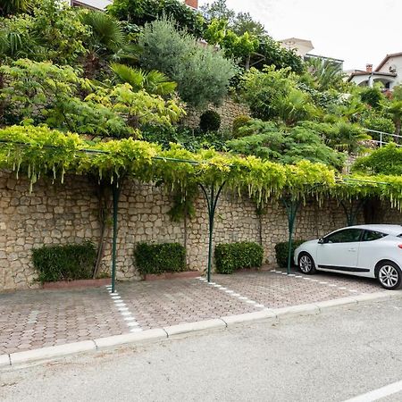 Apartments Mandica Rabac Exterior foto