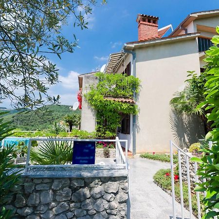 Apartments Mandica Rabac Exterior foto