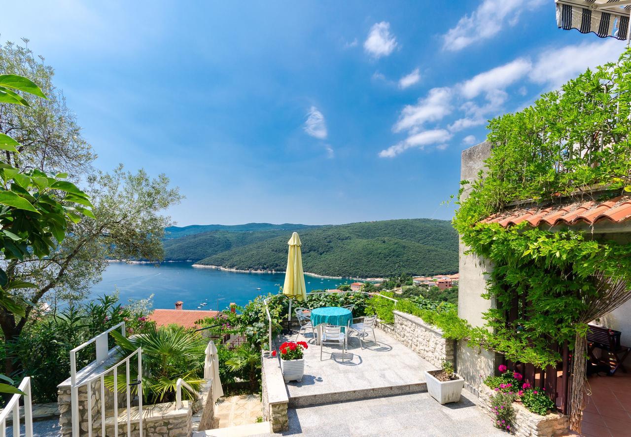 Apartments Mandica Rabac Exterior foto